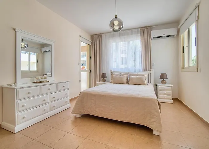 Royal Seacrest F G6 Paphos