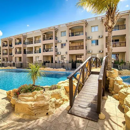 Royal Seacrest F G6 Apartment *